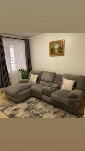 Luxurious One Bedroom Apartment centrally-located in South B, minutes from CBD, Shopping Malls, Restarants and other Entertainment Areas. Free private parking with high-speed lifts and Ample security 
